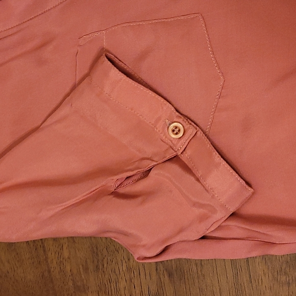 Bellatrix silk blouse, size Small, color apricot - Picture 6 of 11